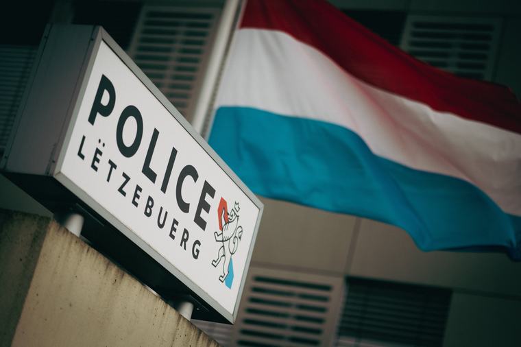 No engem Brigang gëtt nach gesicht: Festnam no Vol mat Gewalt um Kierchbierg