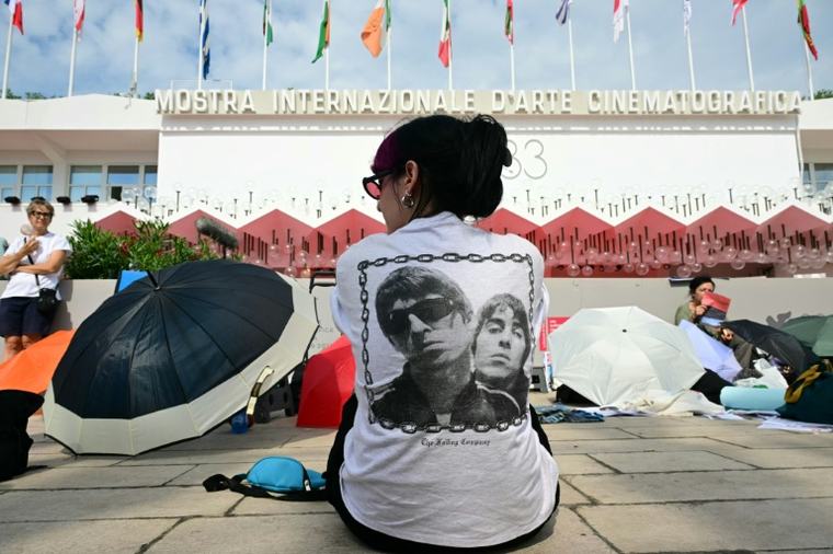 Ahead of premiere: Oasis fans gather in Venice for band reunion film