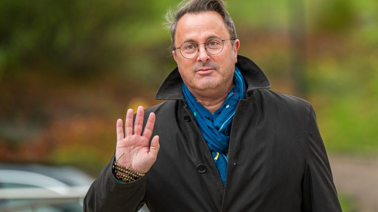 Xavier Bettel um Bord vum EU-Ausseminister-Treffen: "Mir billen, mee mir bäissen net"