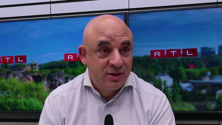 Invité vun der Redaktioun (4. September) - Georges Clees Patientevertriedung appelléiert un Dokteren a Politik, fir sech nees un een Dësch ze sëtzen Video Audio