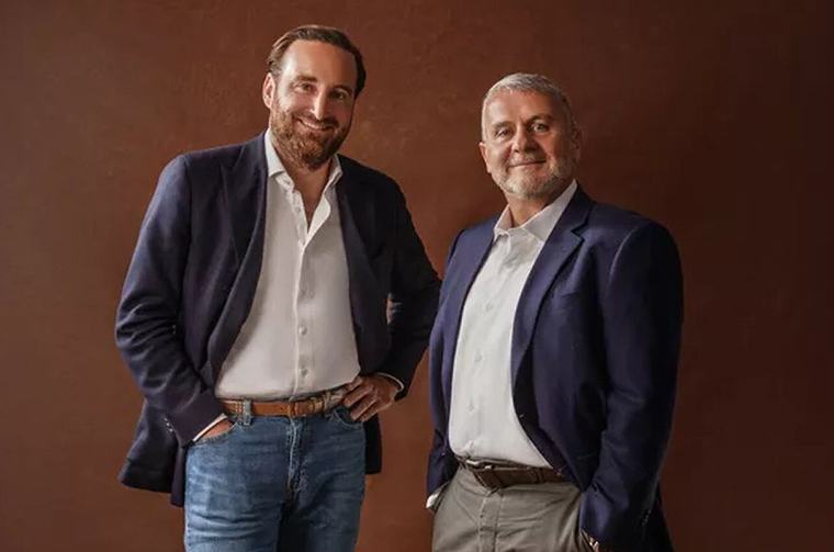 FINANCE & LÉGAL RELX absorbe Doctrine pour accélérer dans l’IA juridique Thierry Labro • 04:00