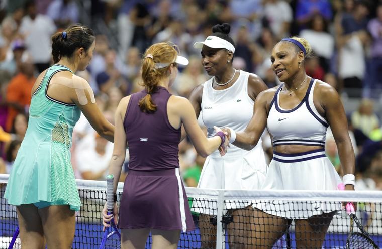 US Open: Williams-Schwëstere verléieren am Dubbel, ginn awer grouss gefeiert