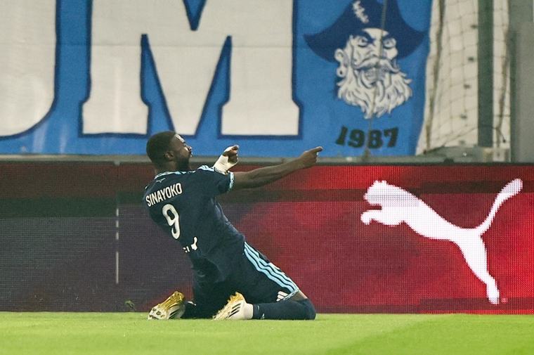 Ligue 1: L'OM chute encore contre le Paris FC, Strasbourg en feu