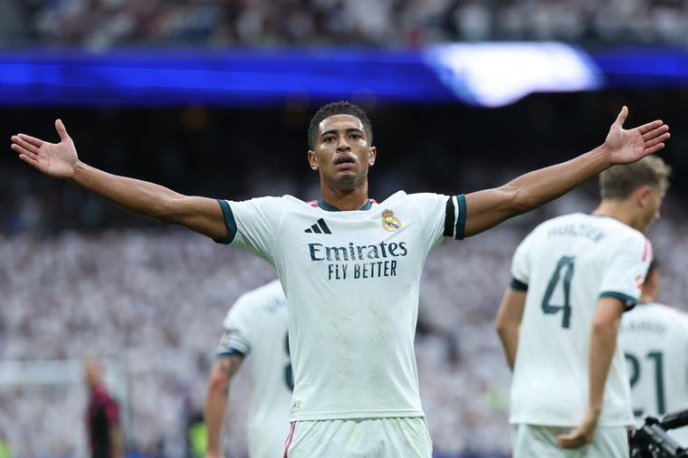 Den Iwwerbléck vum internationale Futtball: Nächst dräi Punkte fir Real Madrid, staarken Optakt fir Freiburg an der Bundesliga
