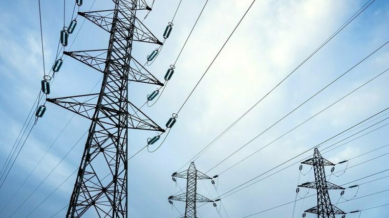 No Brand vun engem Traffo: Stroumpann zu Iernster behuewen