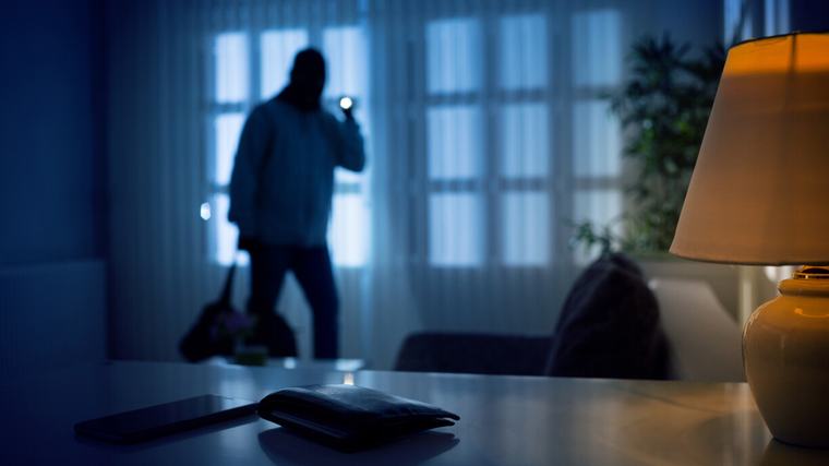 Nieft Iwwerfäll an der Stad: Zwee Abriecher zu Huldang gepëtzt