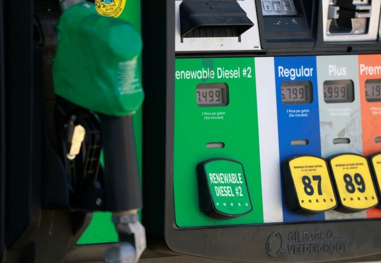 Wall Street: Oil prices surge on renewed fighting in US-Iran war