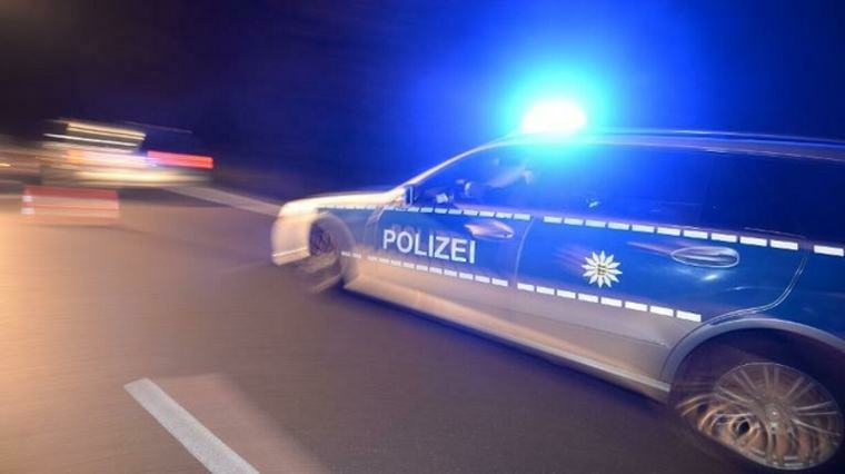 Däitsch Police sicht Zeien: Zwee Leit no Course poursuite vu Lëtzebuerger Grenz Richtung Tréier festgeholl