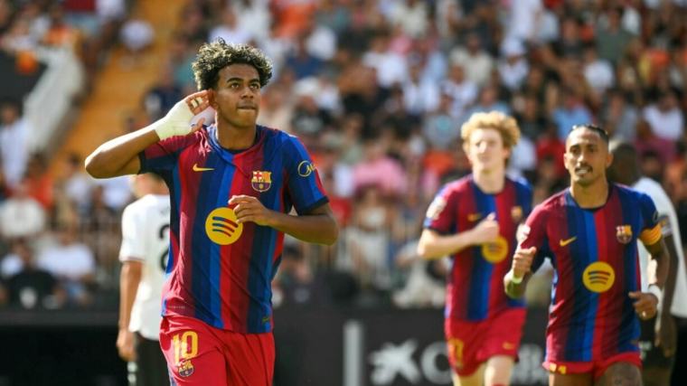 La Liga: Yamal hits double as 'nearly perfect' Barca thrash Valencia